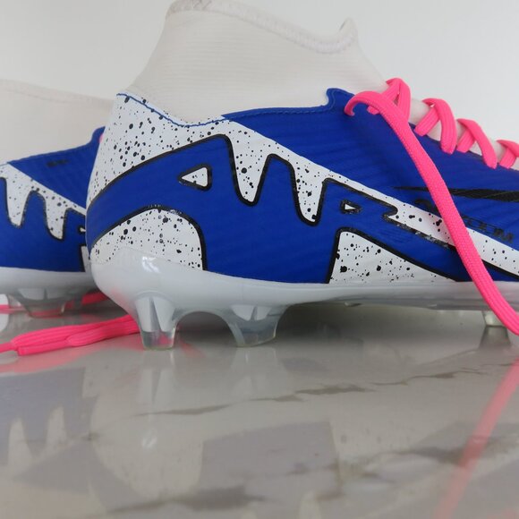 nike air zoom  mercurial soccer cleats  white and blue with black nike symbol - Picture 5 of 12